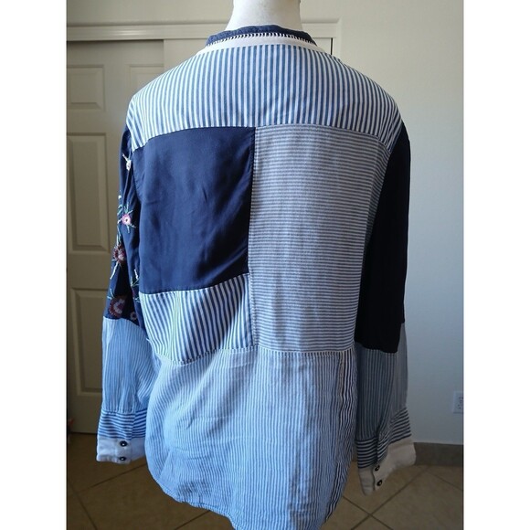 Chicos Women Boho Patchwork Embroidered Tunic Top Size 2 (M) Blue Long Sleeve - Picture 3 of 15